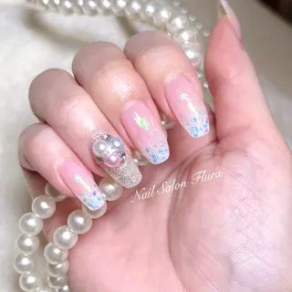 ネイル NailSalon Fluraのネイルデザイン