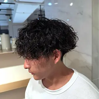 ミディアム パーマ 楠見 綾太郎のヘアスタイル