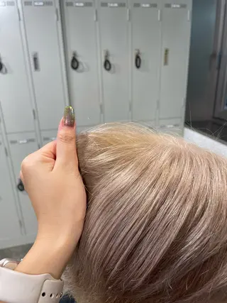ショート カラー メンズ ハイトーン 横浜💞ミオのヘアスタイル