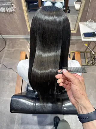 ロング quill クイル　ツボイタクマのヘアスタイル