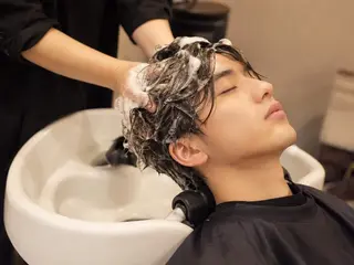 ロング まなと 浦和のヘアスタイル