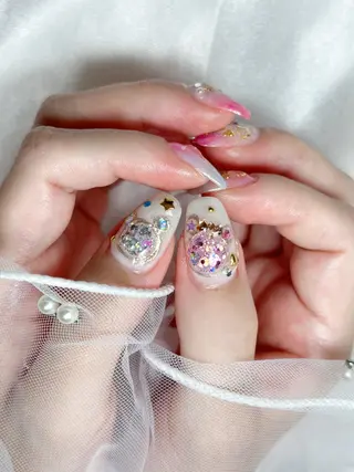 ネイル Moon Nailsのネイルデザイン