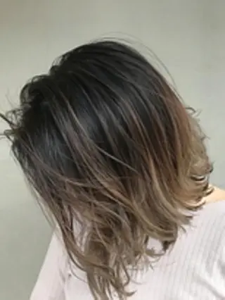 ショート カラー 松戸　レイヤーカット 野口　康太郎のヘアスタイル