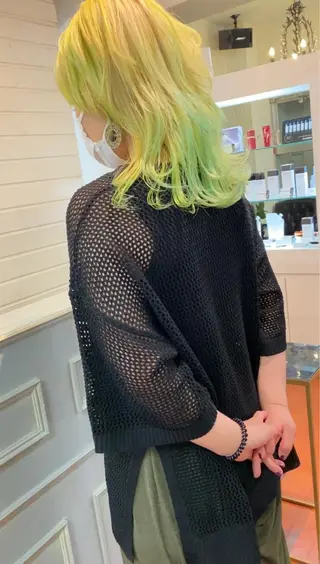 ミディアム カラー ヨシダ トオルのヘアスタイル