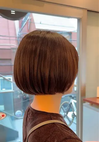 ショート カラー 小林 巧実 / ショートボブ顔周りのヘアスタイル