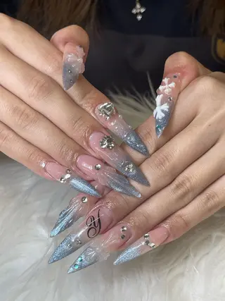 ネイル NiJi Nailsのネイルデザイン