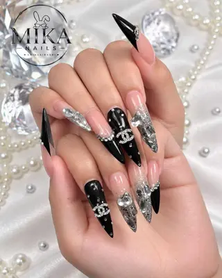 ネイル Mika Nails 心斎橋のネイルデザイン
