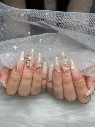 ネイル Cloudy Chan Nailのネイルデザイン