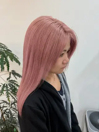 ロング カラー 村岡 芽衣のヘアスタイル