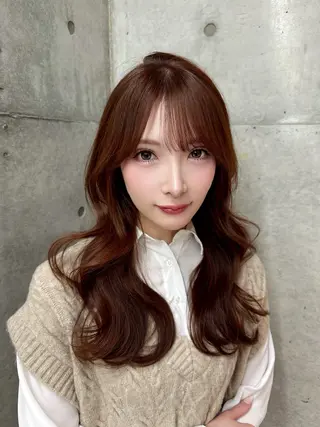 ロング カラー shion 透明感カラーのヘアスタイル