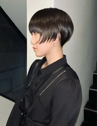 ショート ファッションに 溶け込むstyleのヘアスタイル