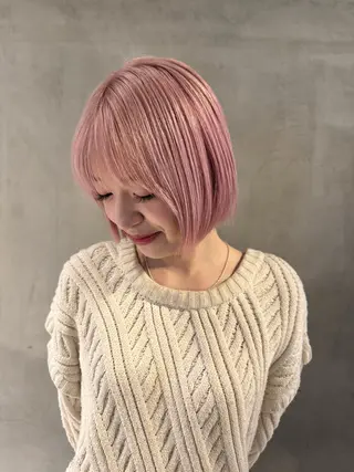 カラー 黒染め落とし ムラ修正　ハイトーンのヘアスタイル