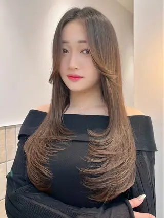 ロング 縮毛矯正 ミディアム レイヤー 顔周り金山のヘアスタイル