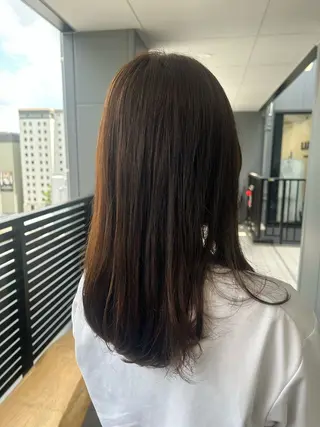 セミロング カラー SiLO Yukinaのヘアスタイル