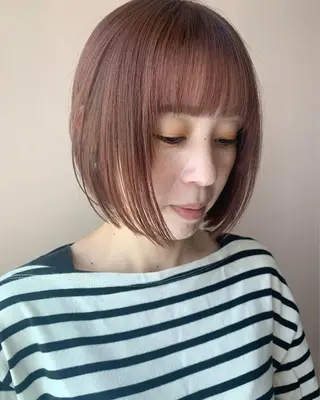 ショート カラー hubhair レイヤー/透明感のヘアスタイル