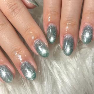 ネイル LAVISH sakiのネイルデザイン