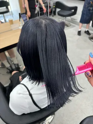 ミディアム カラー 暗髪🩶ラベンダー/ ブルー/ユウナ🤍のヘアスタイル