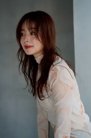 セミロング navile GINZAのヘアスタイル