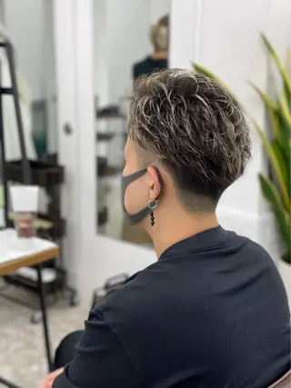 ショート メンズパーマ 特化Enhanceのヘアスタイル