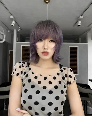 ショート カラー ヘアアレンジ タイトボブ個性派カラ ーAKANEのヘアスタイル