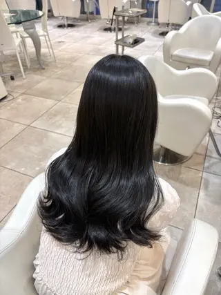 カラー 長田 晴のヘアスタイル