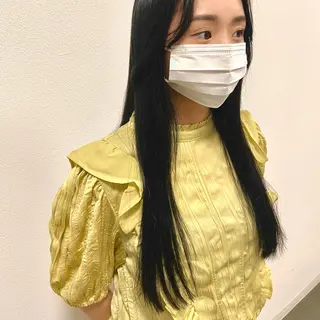 ロング カラー 透け感カラー/ momo🦕のヘアスタイル