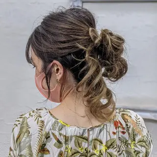 セミロング ヘアアレンジ HIKARI@ Ruheplatzのヘアスタイル