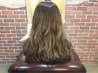 ロング カラー レイヤーカット/ 根本瑠実のヘアスタイル