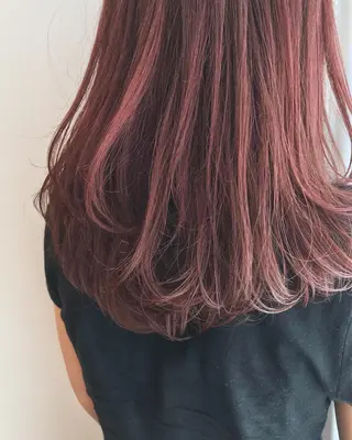 ミディアム レイヤー/大人ボブ| ワタナベ リョウカのヘアスタイル