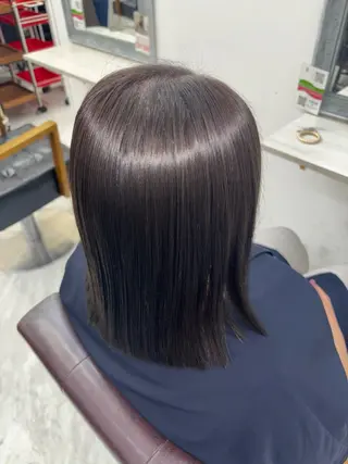 ミディアム カラー 森元 優衣のヘアスタイル