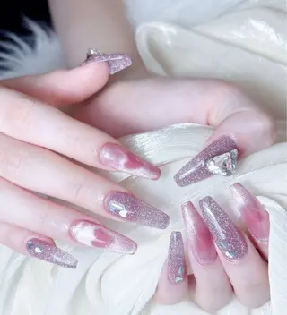 ネイル 🎀M nails✨ ビューティーのネイルデザイン
