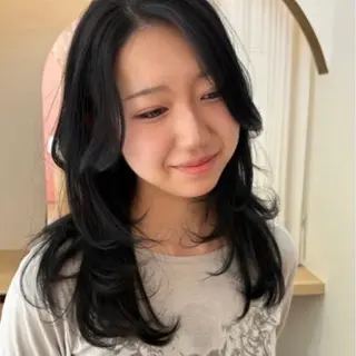 セミロング カラー 透明感/レイヤー/ 縮毛矯正/ほのか🍪のヘアスタイル