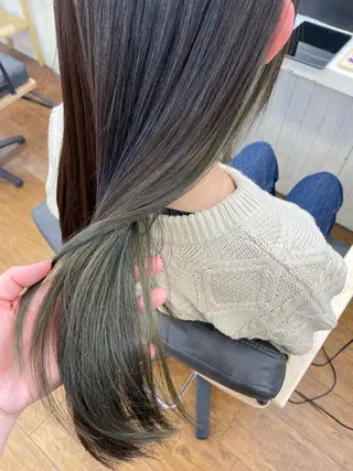 ロング 青木 優歩のヘアスタイル