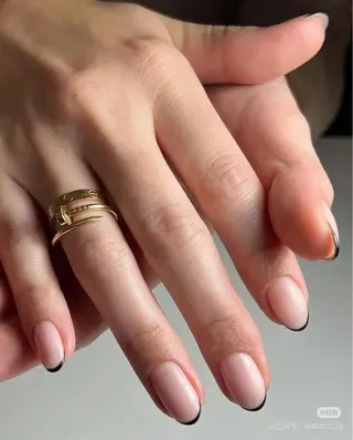 ユリ 💕のネイルデザイン