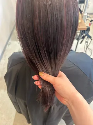 ミディアム 🩷透明感カラー 🩷レイヤー・ボブのヘアスタイル