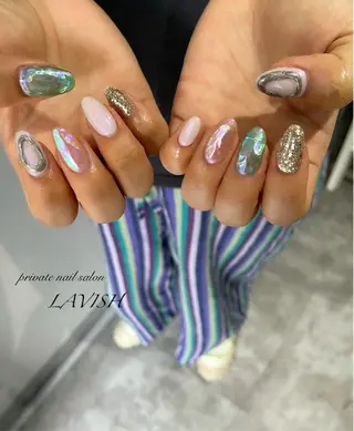 ネイル LAVISH 大和店 🤱子連れ大歓迎のネイルデザイン