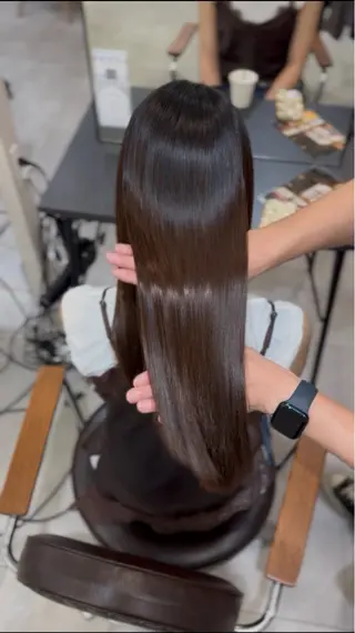 ロング 梅田縮毛矯正◻︎髪質 改善◻︎細見 了眞のヘアスタイル