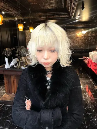 ショート カラー デザインカラー⭐︎★ 🐆hyo🐆のヘアスタイル