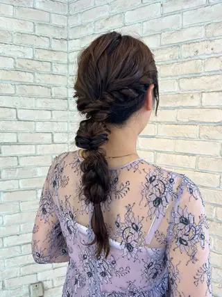 ロング ハイトーンカラー シールエクステのヘアスタイル