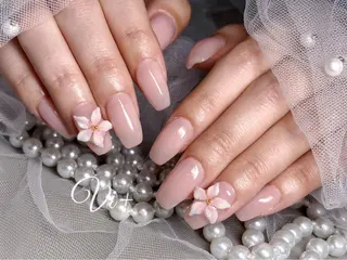 ネイル ✨Nailsalon Vi+✨のネイルデザイン