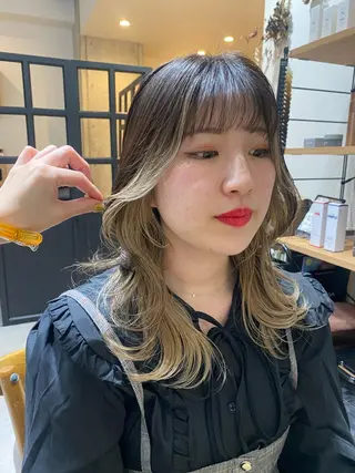 ミディアム カラー 似合う髪型見つけます AYAKAのヘアスタイル