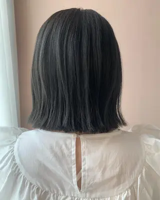 ショート カラー hubhair レイヤー/透明感のヘアスタイル