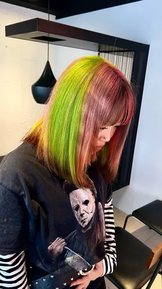 カラー 竹川 りょうのヘアスタイル