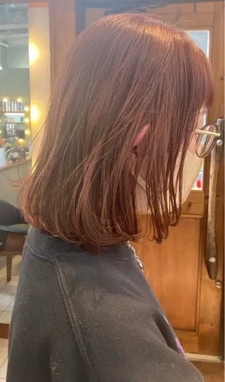 ショート カラー 金子 歩実のヘアスタイル