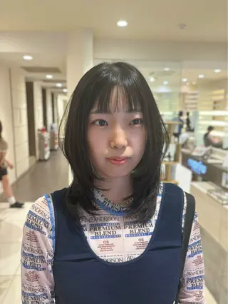 ミディアム 韓国レイヤー🪽 耳ツボジュエリーのヘアスタイル