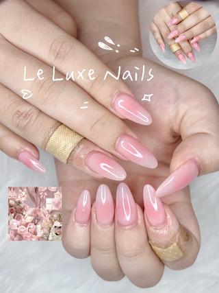 ネイル LE LUXE  NAILSのネイルデザイン