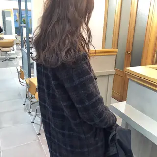 ロング 梅田 千亜希のヘアスタイル