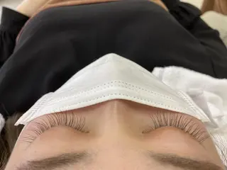 マツエク・マツパ 中村 眞歩のヘアスタイル