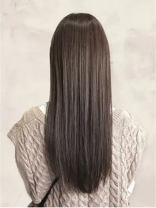 ロング 艶カラー⛄️💙 ゆきなのヘアスタイル