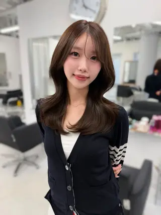 ロング カラー ヘアアレンジ 透明感カラー×韓国 ヘア Kiraのヘアスタイル